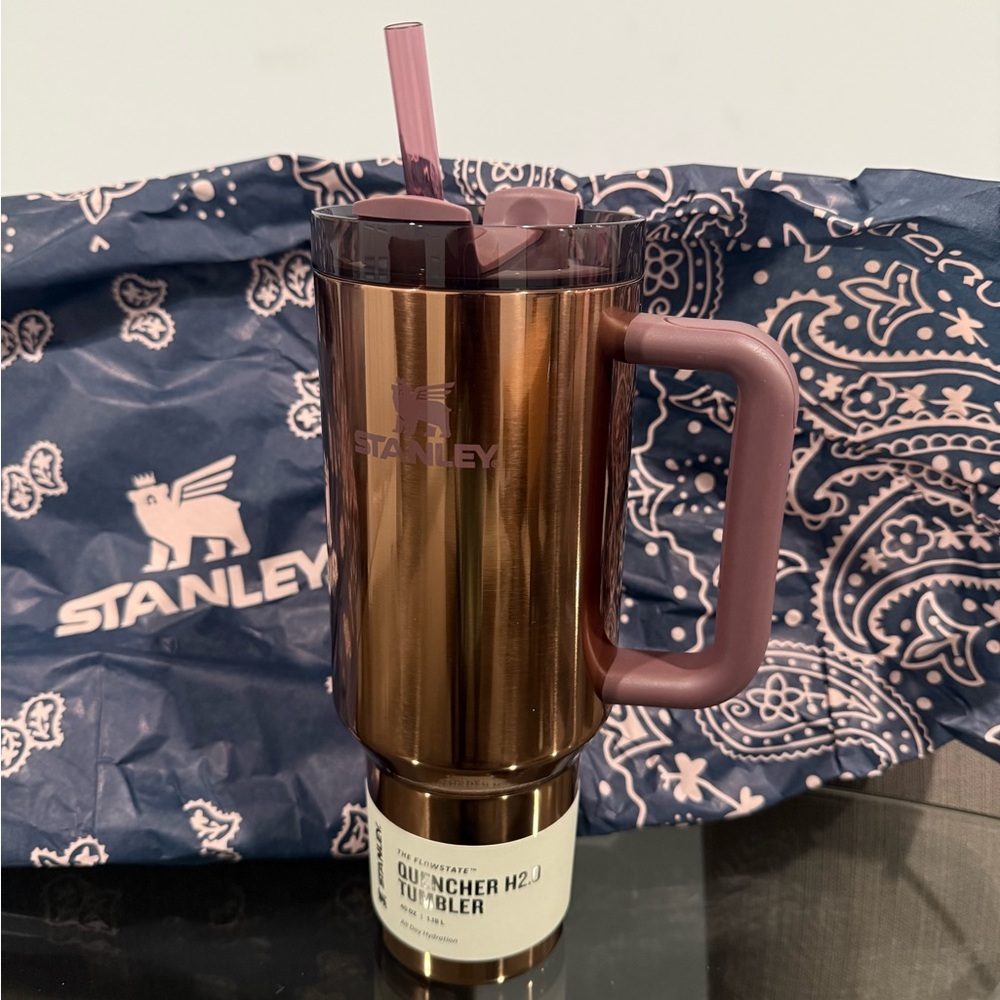 Stanley Polished Rose Gold Quencher Tumbler